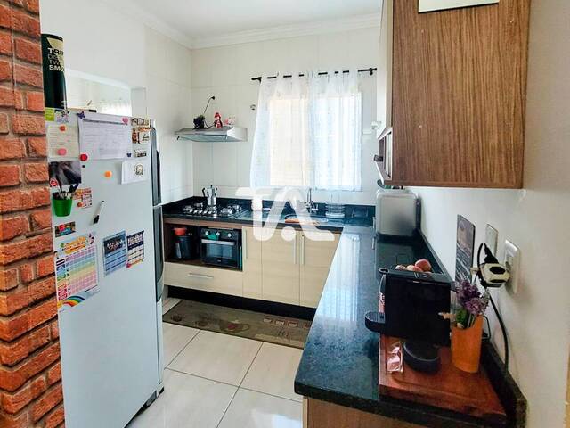 #96 - Apartamento para Venda em Pindamonhangaba - SP