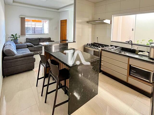 #98 - Casa para Venda em Pindamonhangaba - SP