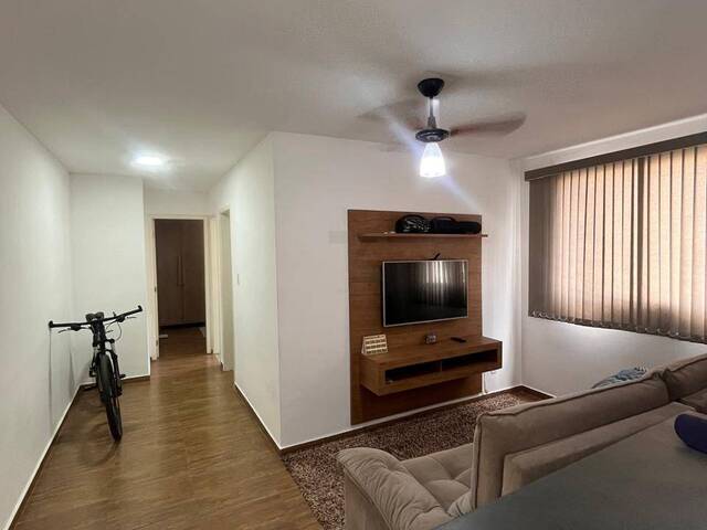#63 - Apartamento para Venda em Pindamonhangaba - SP