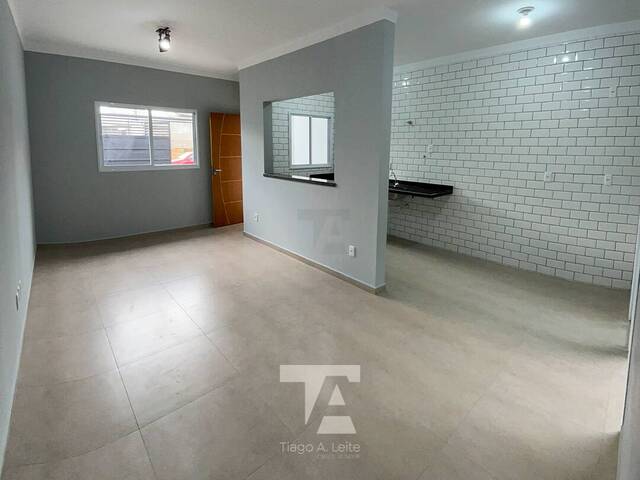 #234 - Casa para Venda em Pindamonhangaba - SP - 1