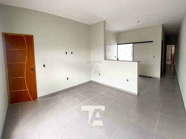 #238 - Casa para Venda em Pindamonhangaba - SP - 1