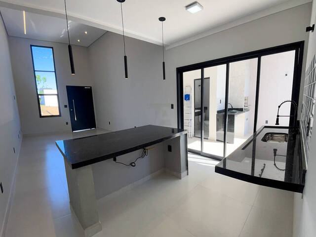 #241 - Casa para Venda em Pindamonhangaba - SP - 2