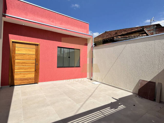#94 - Casa para Venda em Pindamonhangaba - SP - 1