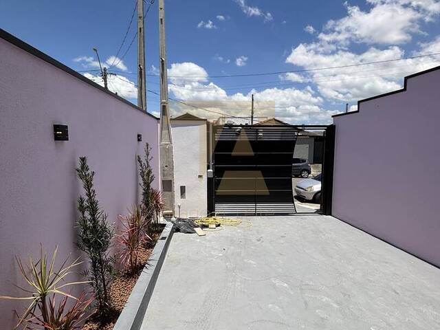 #70 - Casa para Venda em Pindamonhangaba - SP - 2