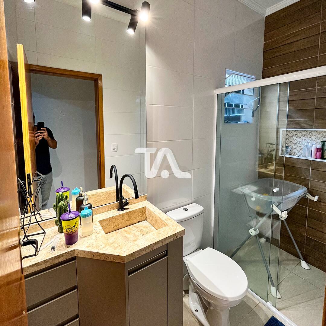 Casa à venda com 2 quartos, 65m² - Foto 9
