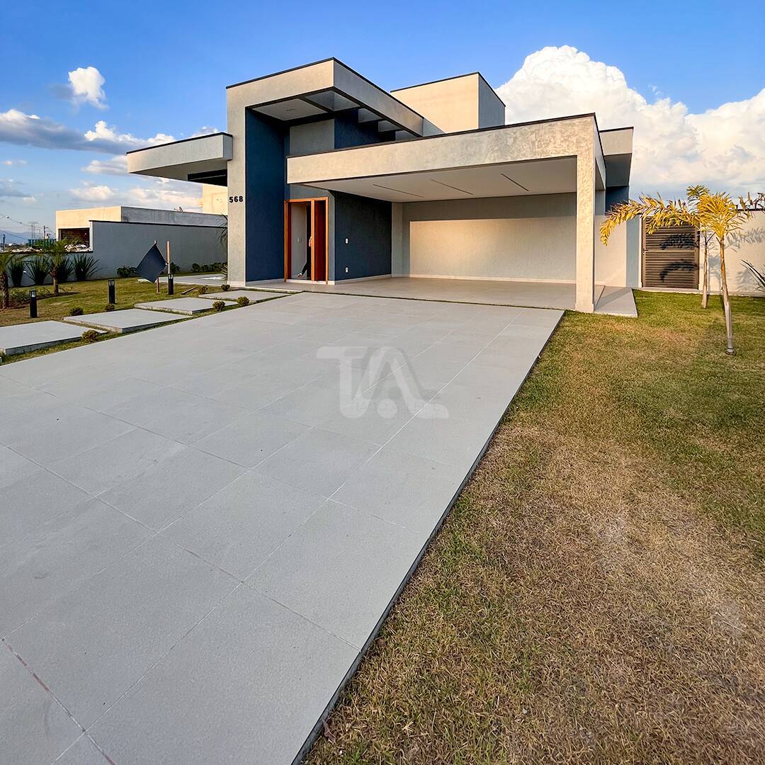 Casa de Condomínio à venda com 3 quartos, 236m² - Foto 4