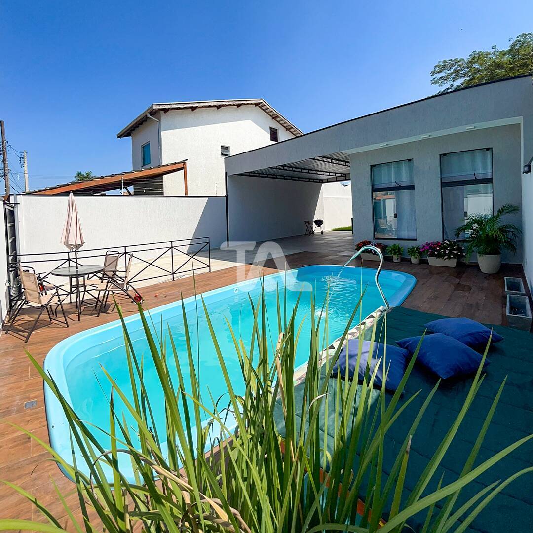 Casa à venda com 3 quartos, 125m² - Foto 2