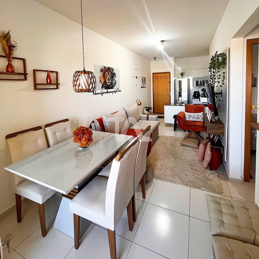 Apartamento à venda com 2 quartos, 72m² - Foto 1