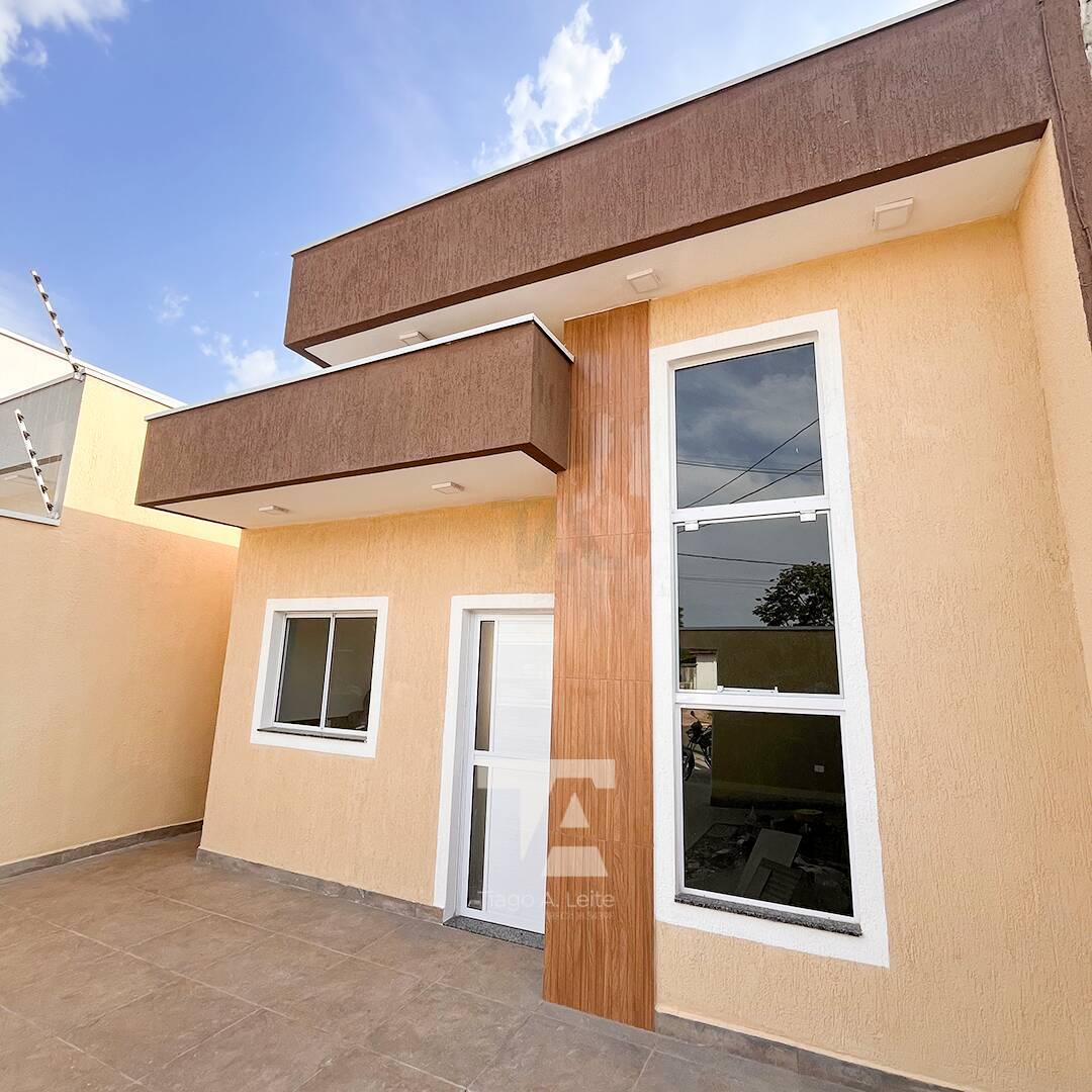Casa à venda com 3 quartos, 90m² - Foto 2