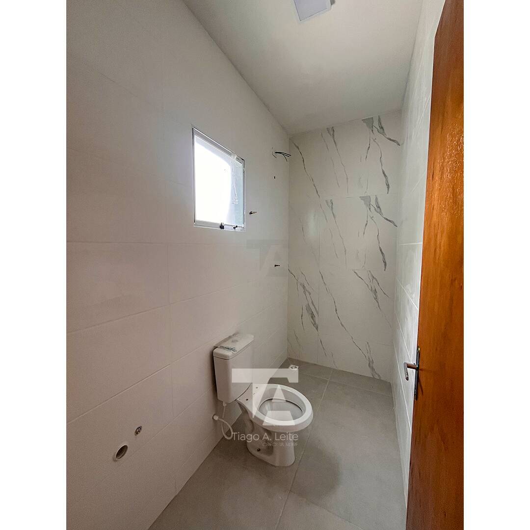 Casa à venda com 2 quartos, 65m² - Foto 8