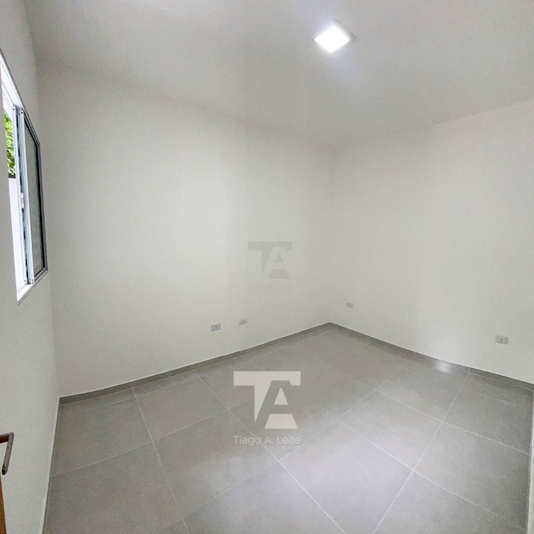 Casa à venda com 2 quartos, 65m² - Foto 6