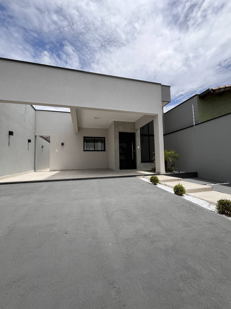 Casa à venda com 3 quartos, 104m² - Foto 2