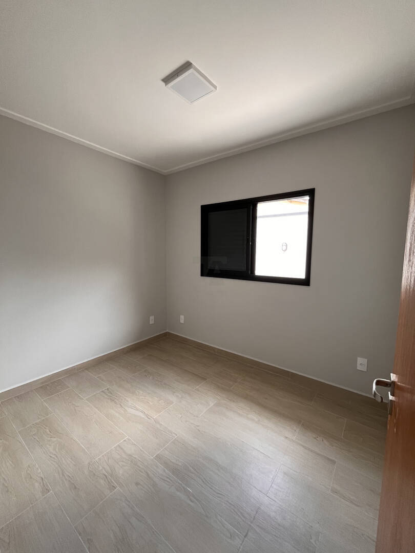 Casa à venda com 3 quartos, 104m² - Foto 9
