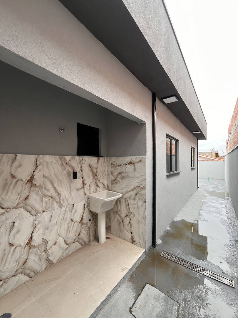 Casa à venda com 2 quartos, 63m² - Foto 9