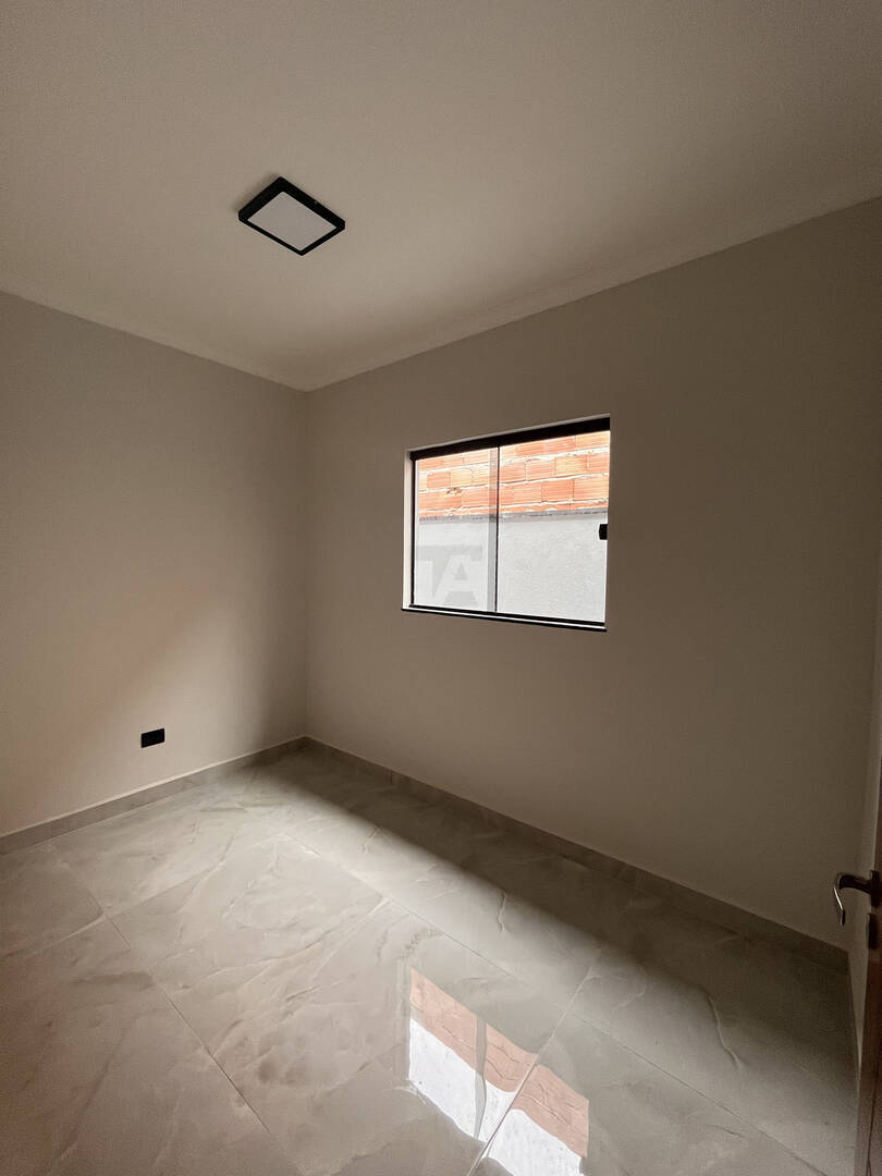 Casa à venda com 2 quartos, 63m² - Foto 8