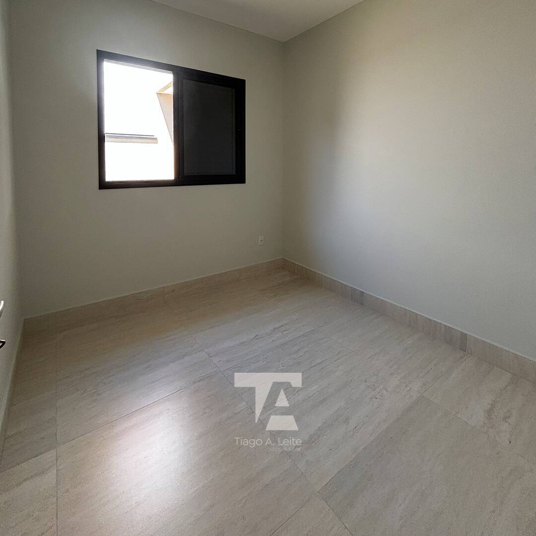 Casa à venda com 3 quartos, 99m² - Foto 11