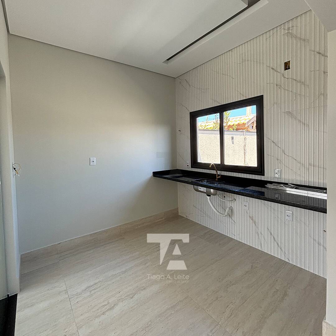 Casa à venda com 3 quartos, 99m² - Foto 7