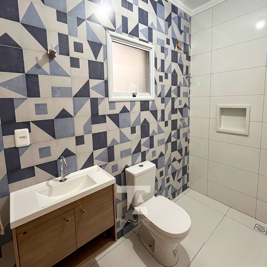 Casa à venda com 2 quartos, 69m² - Foto 5