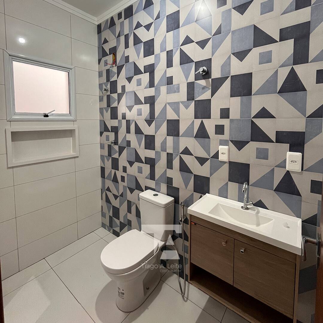 Casa à venda com 2 quartos, 69m² - Foto 8
