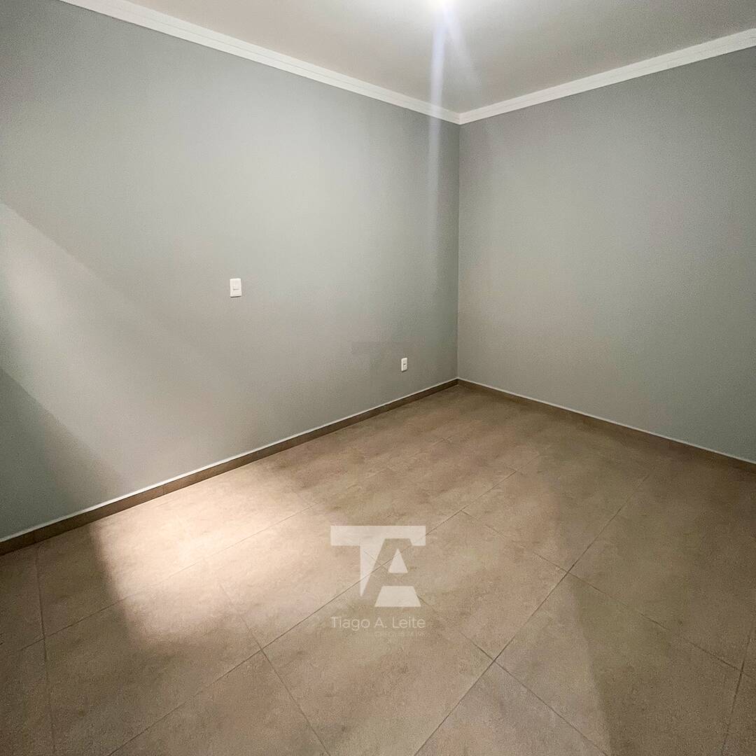 Casa à venda com 2 quartos, 69m² - Foto 6