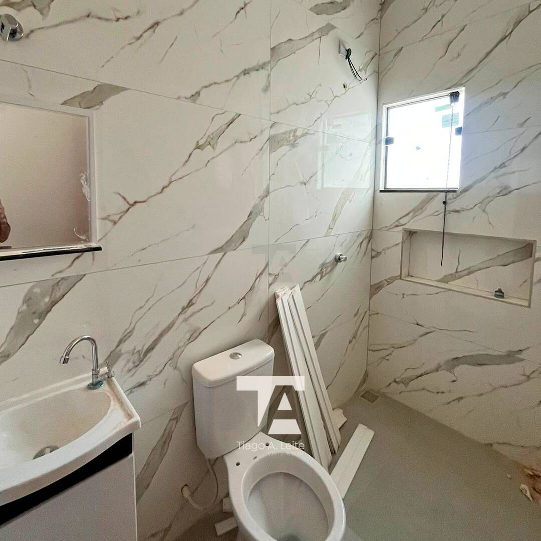 Casa à venda com 2 quartos, 75m² - Foto 7