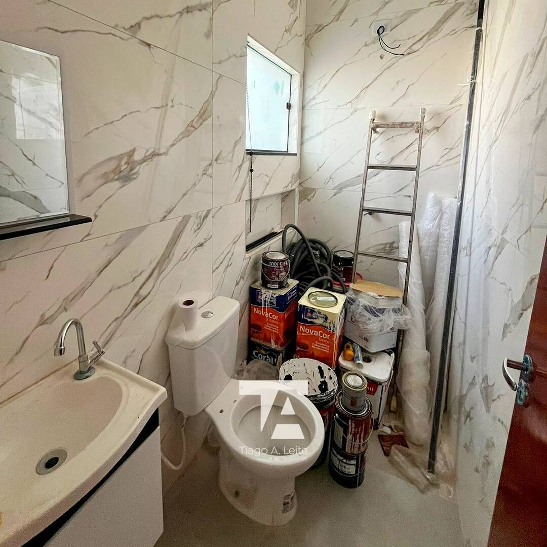 Casa à venda com 2 quartos, 75m² - Foto 9